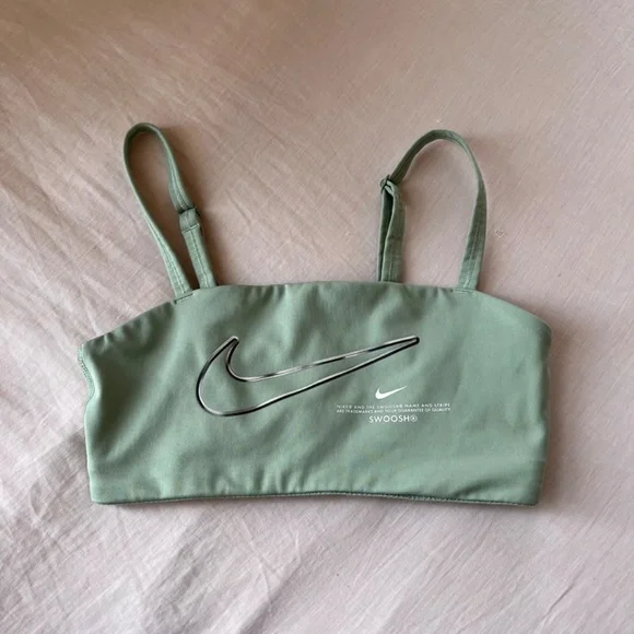 Nike Sports bra XS - Picture 3 of 6